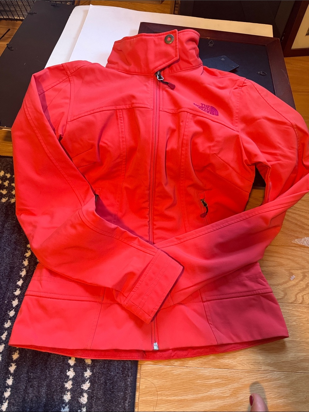 The North Face Women's‎ Coral/Pink Ski Softshell Jacket